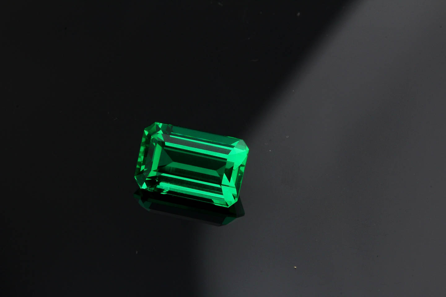 Esmeralda Gems Inc.